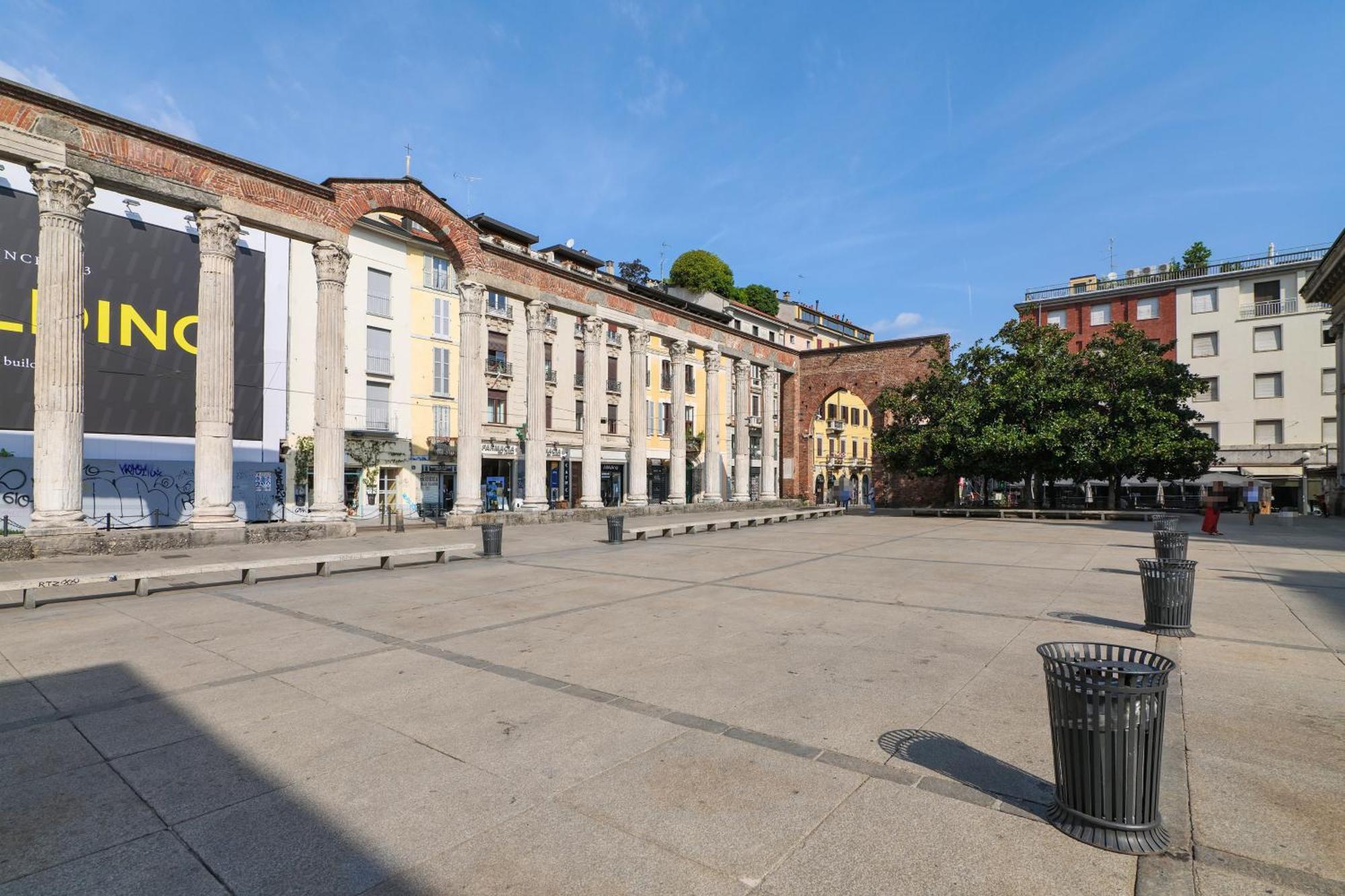 Primopiano - Colonne 18 Apartment Milan Luaran gambar